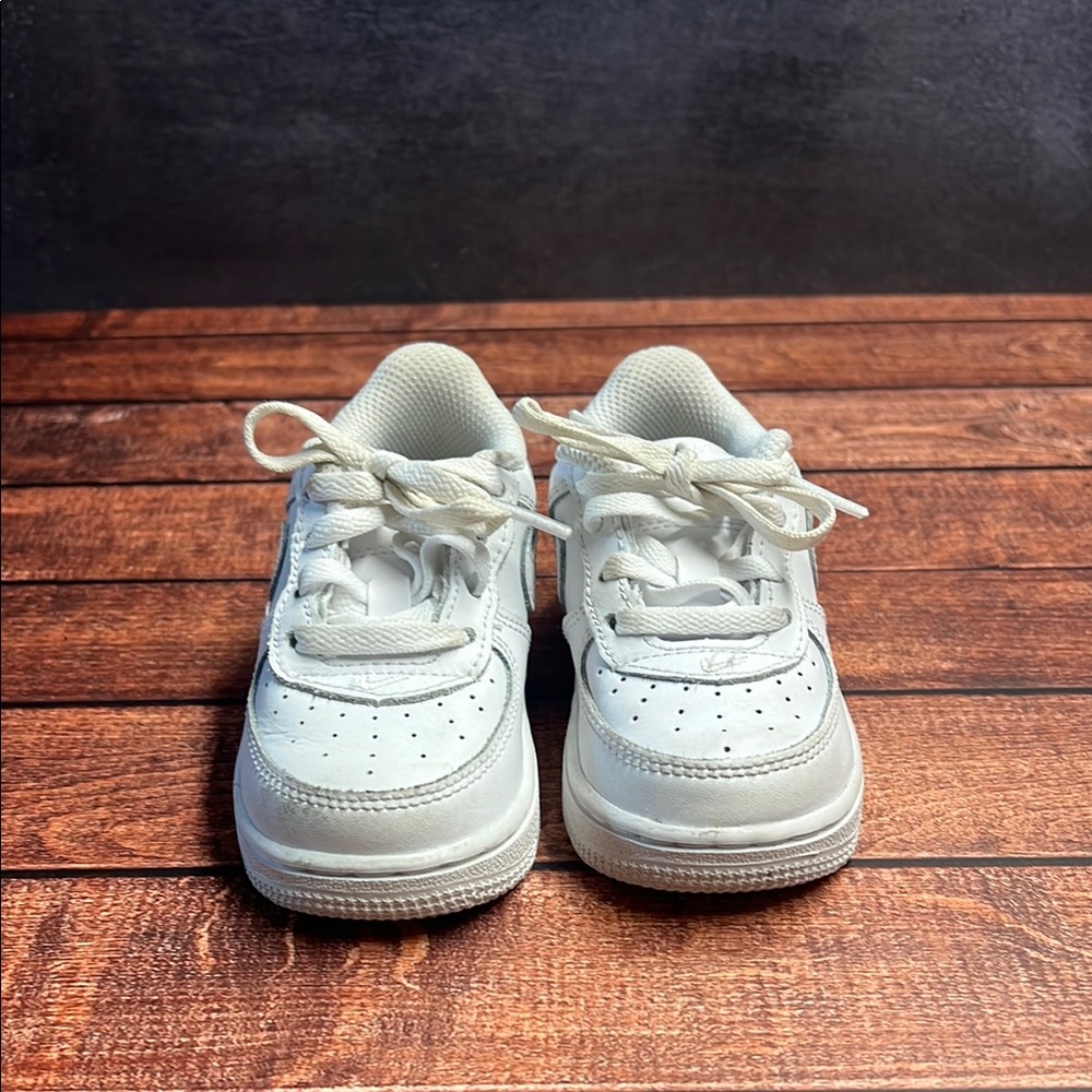 Nike Air Forces Size 6C